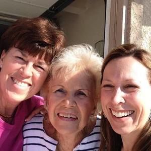 Meet your Posher, Laura